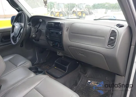 2004 Ford Ranger Unique Fleet z USA, uszkodzony, nr VIN 1FTYR10E84PB35430